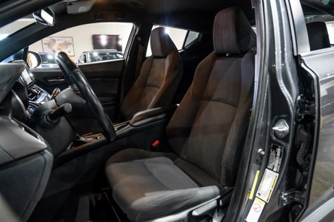 Used 2018 Toyota C-HR XLE image 4