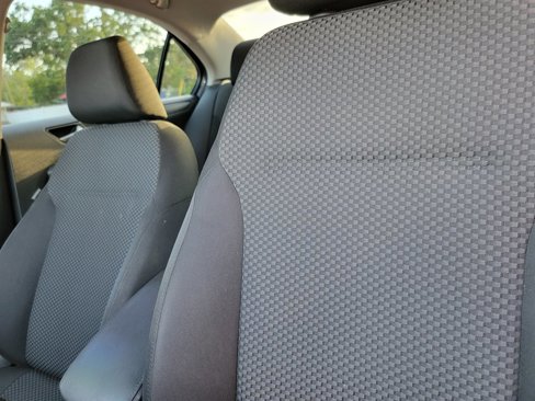Used 2014 Volkswagen Jetta S image 9