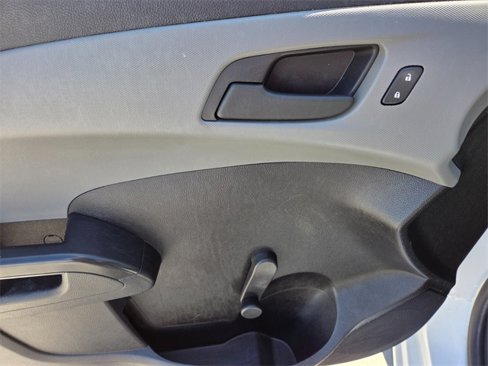 Used 2015 Chevrolet Sonic LS image 17