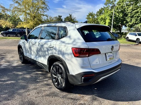 Certified 2024 Volkswagen Taos S image 4