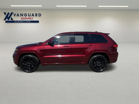 Used 2019 Jeep Grand Cherokee Altitude image 3