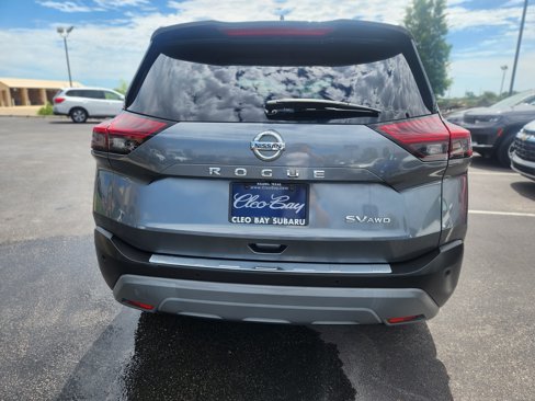 Used 2021 Nissan Rogue SV image 6