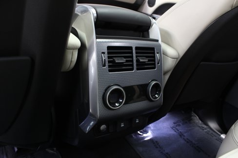 Used 2020 Land Rover Range Rover Sport HST image 31