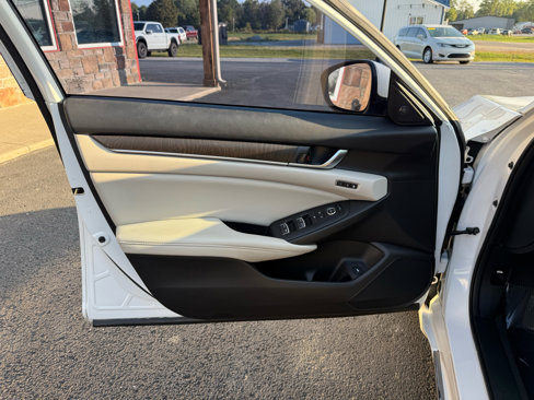 Used 2018 Honda Accord EX-L image 11