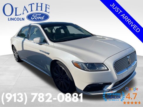 Used 2017 Lincoln Continental Reserve image 2