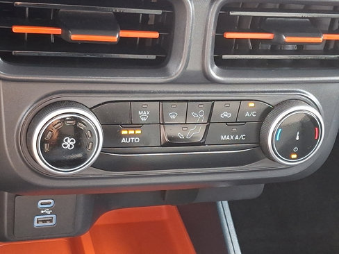 Used 2024 Ford Maverick XLT image 16