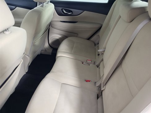 Used 2016 Nissan Rogue SV image 21