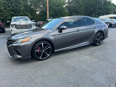 Used 2020 Toyota Camry XSE image 5