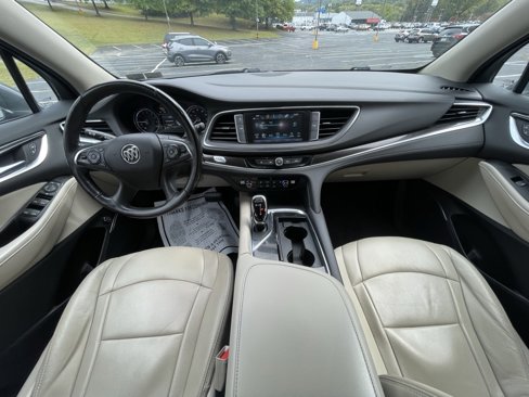 Used 2019 Buick Enclave Essence image 26