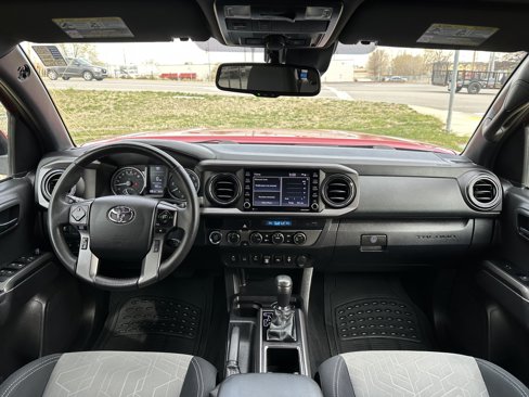 Used 2022 Toyota Tacoma SR5 image 25