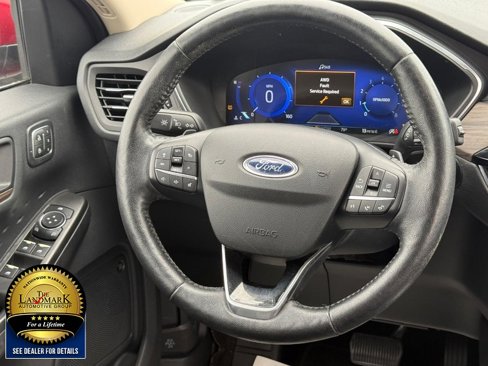 Used 2020 Ford Escape Titanium image 12