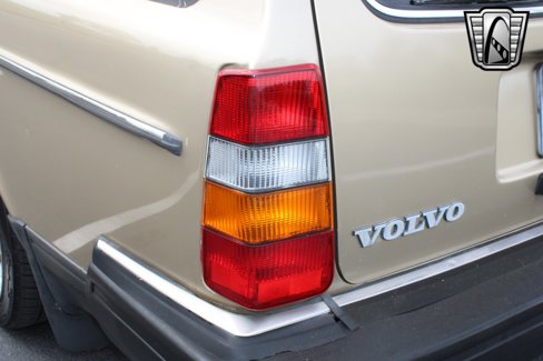 Used 1989 Volvo 240 Wagon image 12