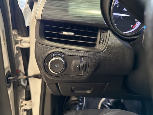 Used 2019 Buick Envision Essence image 34