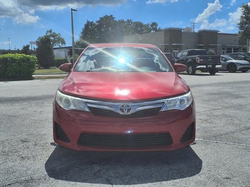 Used 2012 Toyota Camry LE image 2