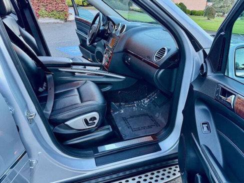 Used 2008 Mercedes-Benz GL 550 4MATIC image 29