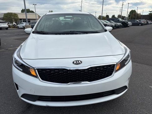 Used 2018 Kia Forte LX w/ LX Popular Package image 2