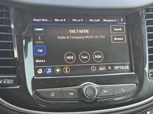 Used 2020 Chevrolet Trax LT w/ LT Convenience Package image 20
