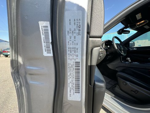 Used 2018 Jeep Grand Cherokee Altitude image 34