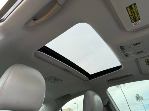 Used 2011 Lexus HS 250h Premium image 17