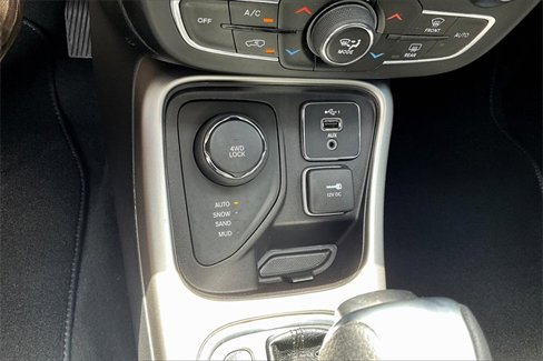 Used 2020 Jeep Compass Sport image 15