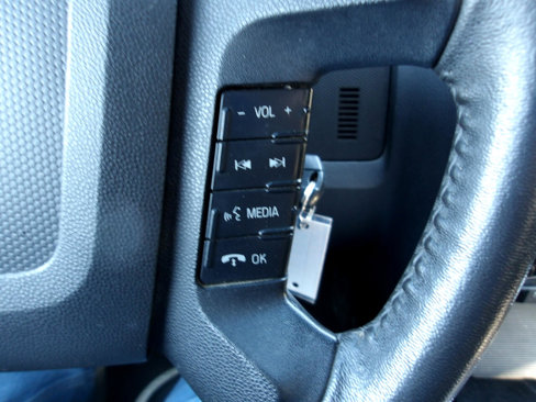 Used 2010 Ford Escape Limited image 17