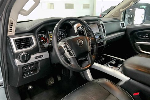 Used 2017 Nissan Titan PRO-4X image 2