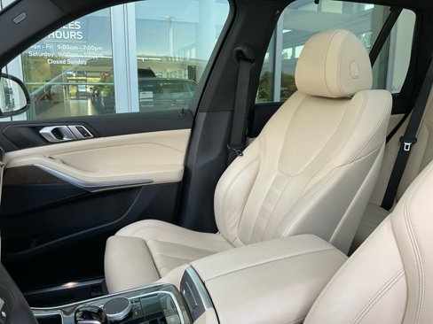 Used 2022 BMW X5 xDrive40i w/ Premium Package image 28