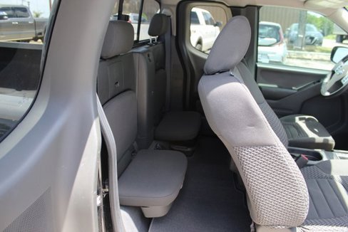 Used 2019 Nissan Frontier SV image 8