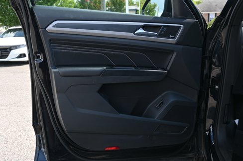 Used 2020 Volkswagen Atlas Cross Sport SEL Premium image 34