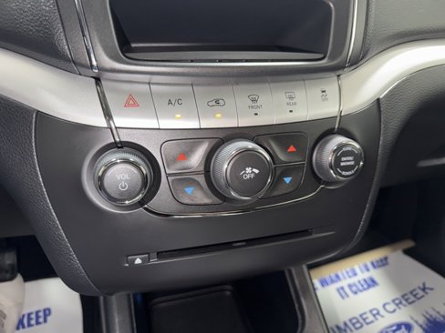 Used 2020 Dodge Journey SE w/ Blacktop Package image 20