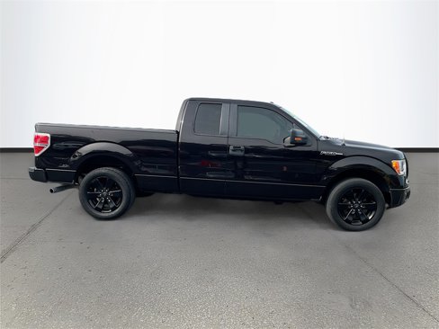 Used 2014 Ford F150 XLT w/ XLT Chrome Package image 8