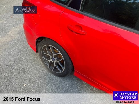 Used 2015 Ford Focus SE w/ SE Ecoboost Package image 13