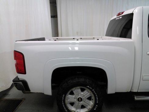 Used 2010 Chevrolet Silverado 1500 LT w/ Z71 Appearance Package image 4