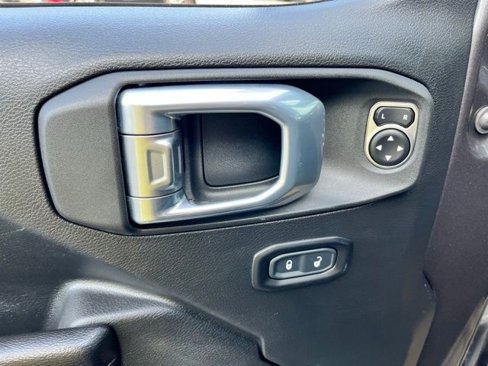Used 2021 Jeep Wrangler Unlimited Sport image 16
