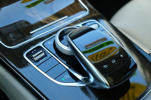 Used 2015 Mercedes-Benz C 300 Sedan image 36