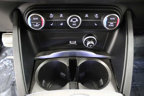 Used 2022 Alfa Romeo Stelvio Ti w/ Active Assist Plus Package image 33