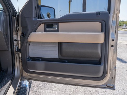 Used 2012 Ford F150 XLT w/ XLT Chrome Pkg image 12
