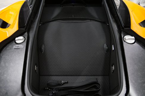 Used 2023 McLaren GT image 26