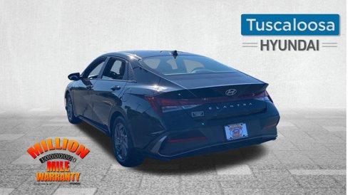Used 2024 Hyundai Elantra SEL image 6