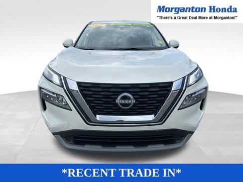 Used 2023 Nissan Rogue SV image 2