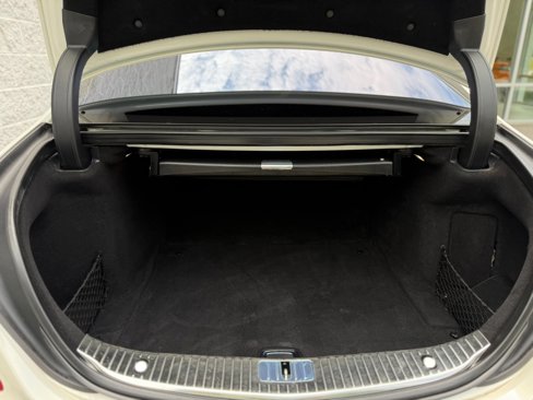 Used 2015 Mercedes-Benz S 63 AMG 4MATIC Sedan image 43