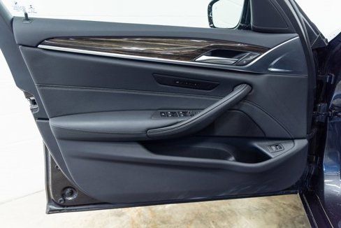 Used 2019 BMW 530i xDrive image 13