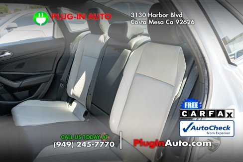 Used 2019 Volkswagen Jetta R-Line image 8