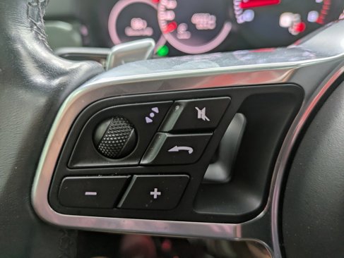 Certified 2022 Porsche Cayenne Coupe image 16
