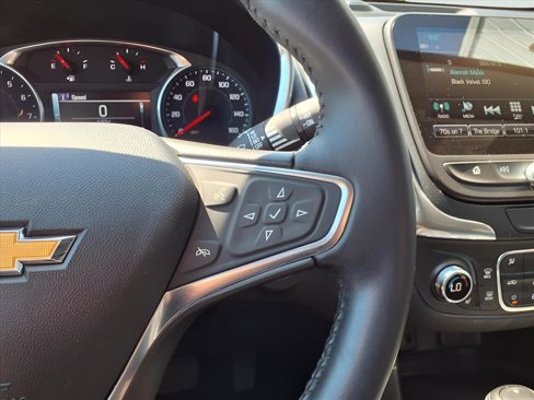 Used 2018 Chevrolet Equinox LT w/ Sun & Infotainment Package image 38