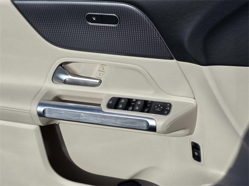 Certified 2022 Mercedes-Benz GLB 250 image 22