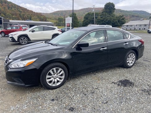 Used 2018 Nissan Altima 2.5 S w/ S Convenience Package image 2