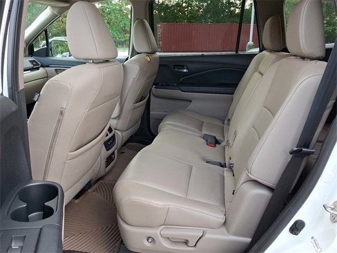 Used 2016 Honda Pilot Touring image 10