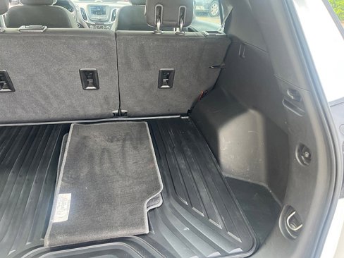Used 2019 Chevrolet Equinox LS image 18