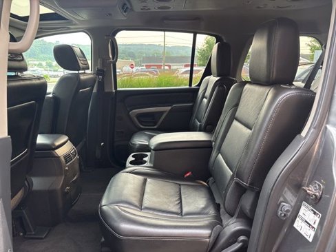 Used 2015 Nissan Armada Platinum image 16